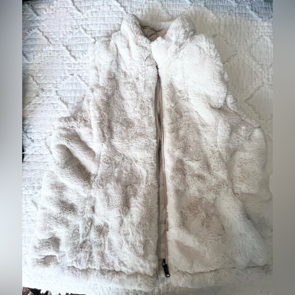 Reversible vest size large